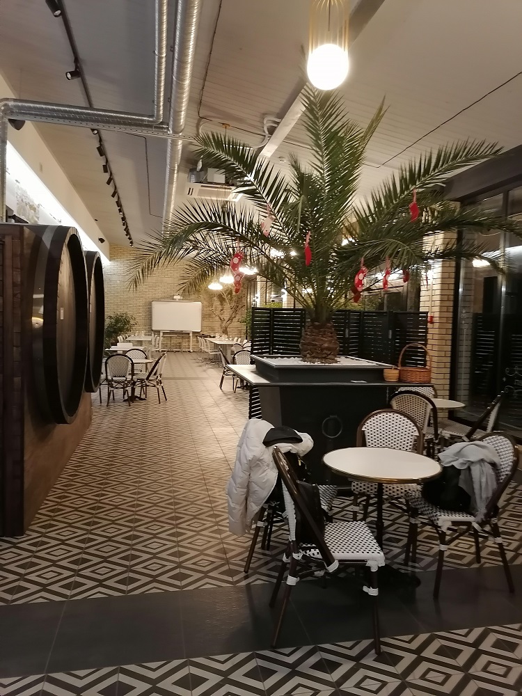 Музеї, сири та вино. Куди вирушити під Києвом для дегустацій та занурення в місцеву культуру